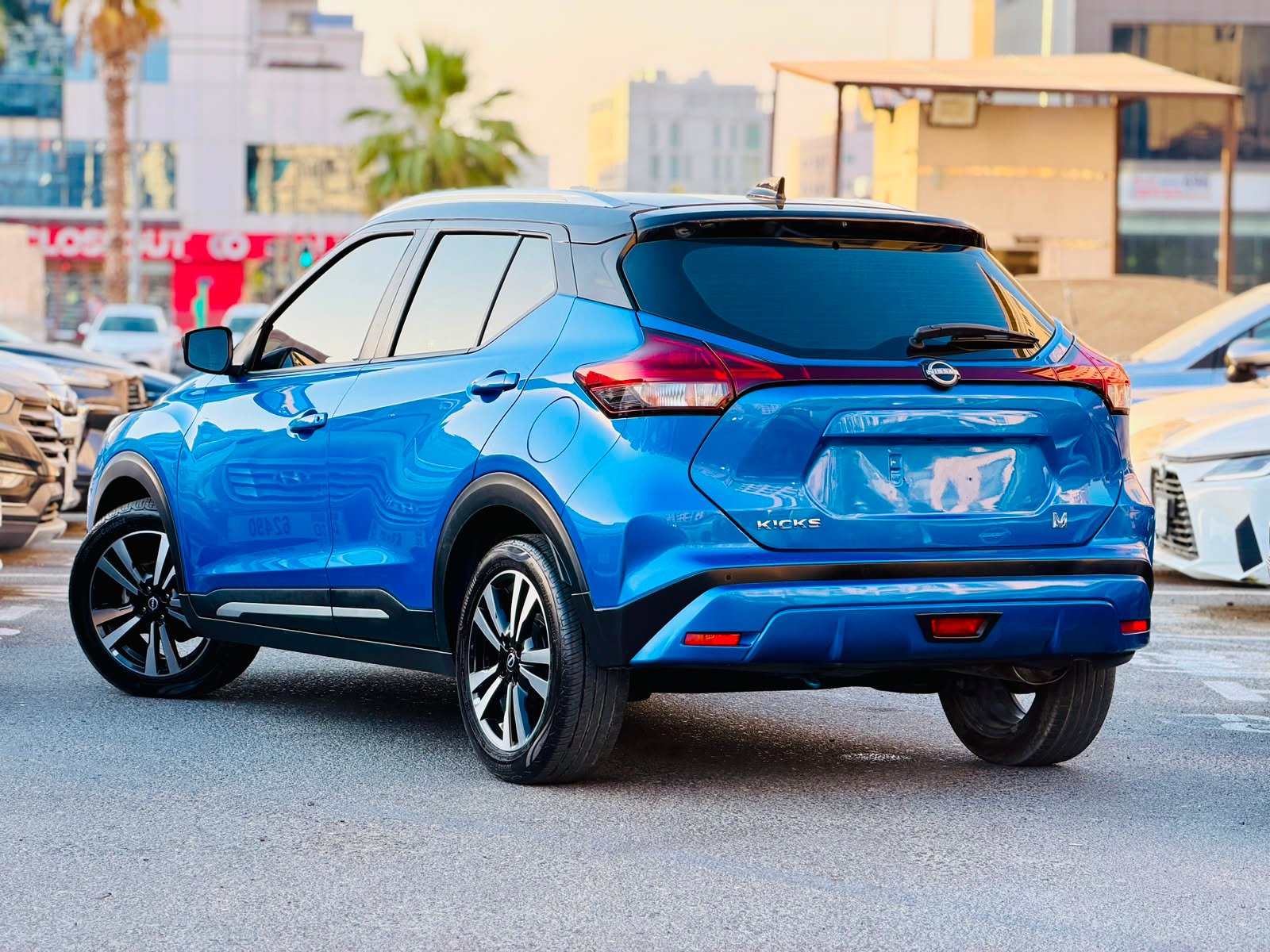 NISSAN KICKS 2024 MID OPTION - Image 2